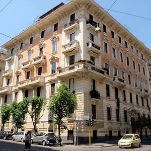 3* Couette-café Residenza Romana